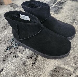 Arizona Jean Co Womens Slater Flat Heel Winter Boots BOX INCLUDED